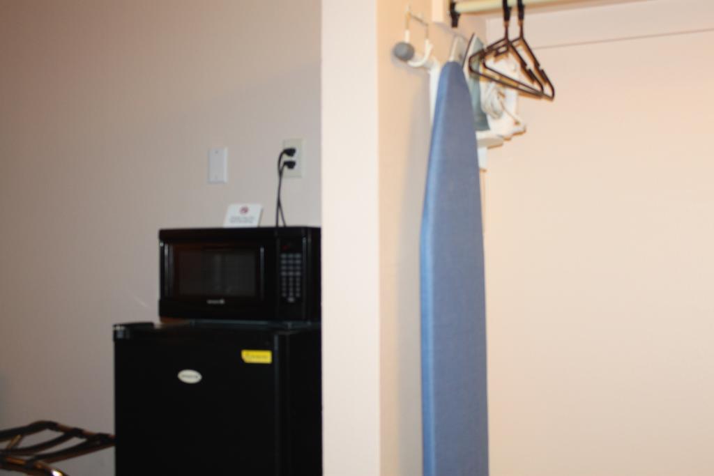 Americas Best Value Inn Needles Buitenkant foto