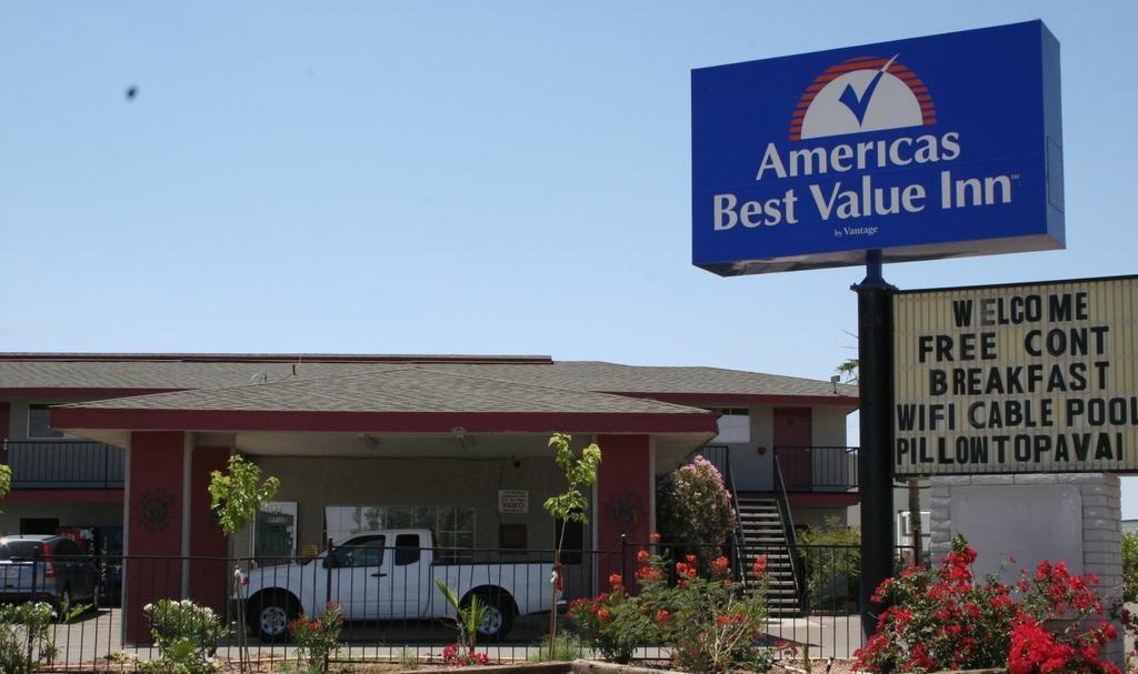Americas Best Value Inn Needles Buitenkant foto